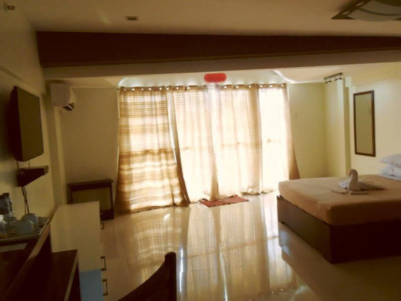 Reddoorz Near Sm Puerto Princesa Extérieur photo